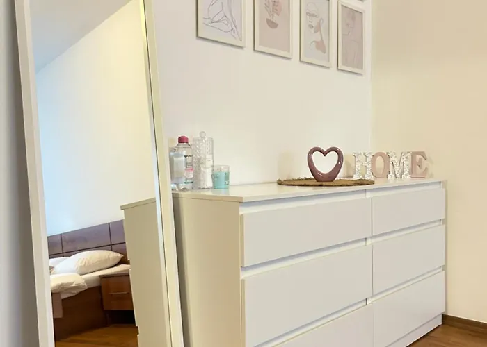 Rea Olive Residential - Quiet And Cozy